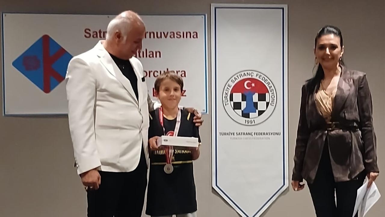 Yalova Satranc Kudu Insaat Genc Odul (4)