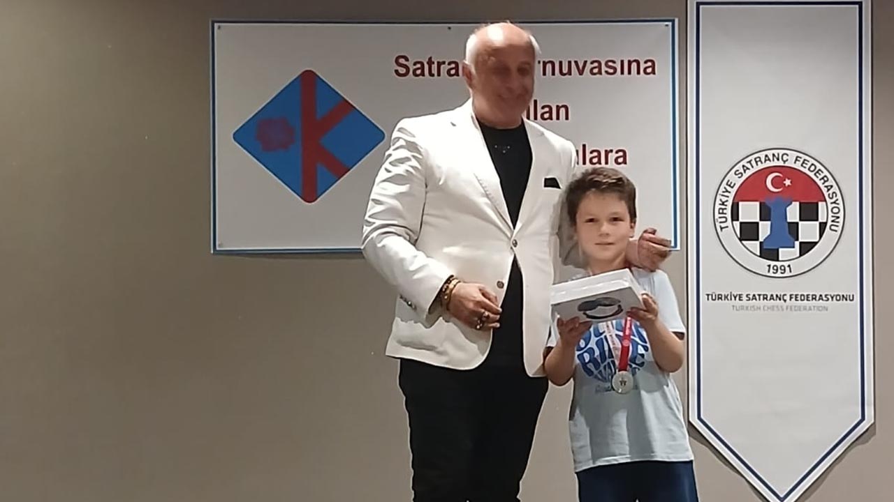 Yalova Satranc Kudu Insaat Genc Odul (5)