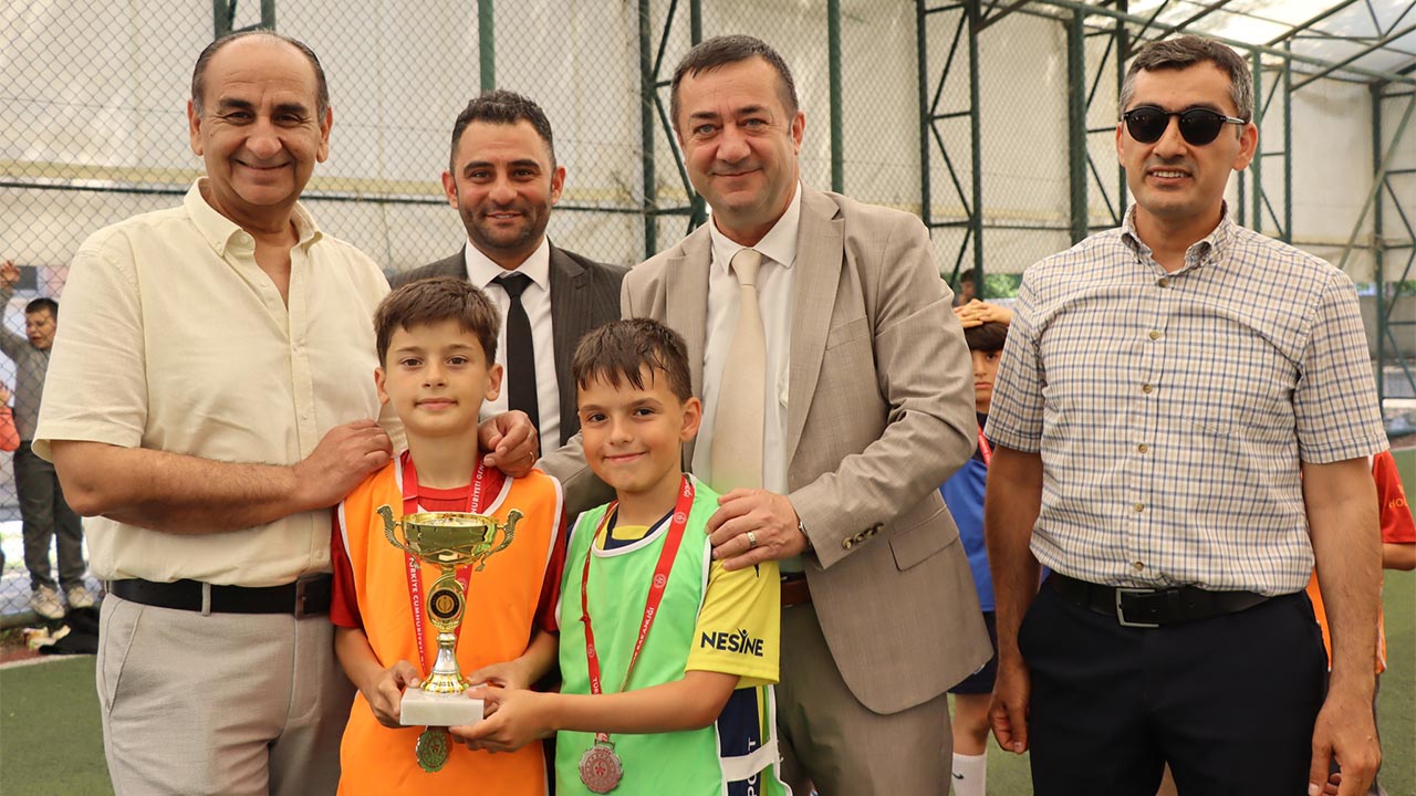 Yalova Subasi Ilkokul Arasi Futbol Maci (1)