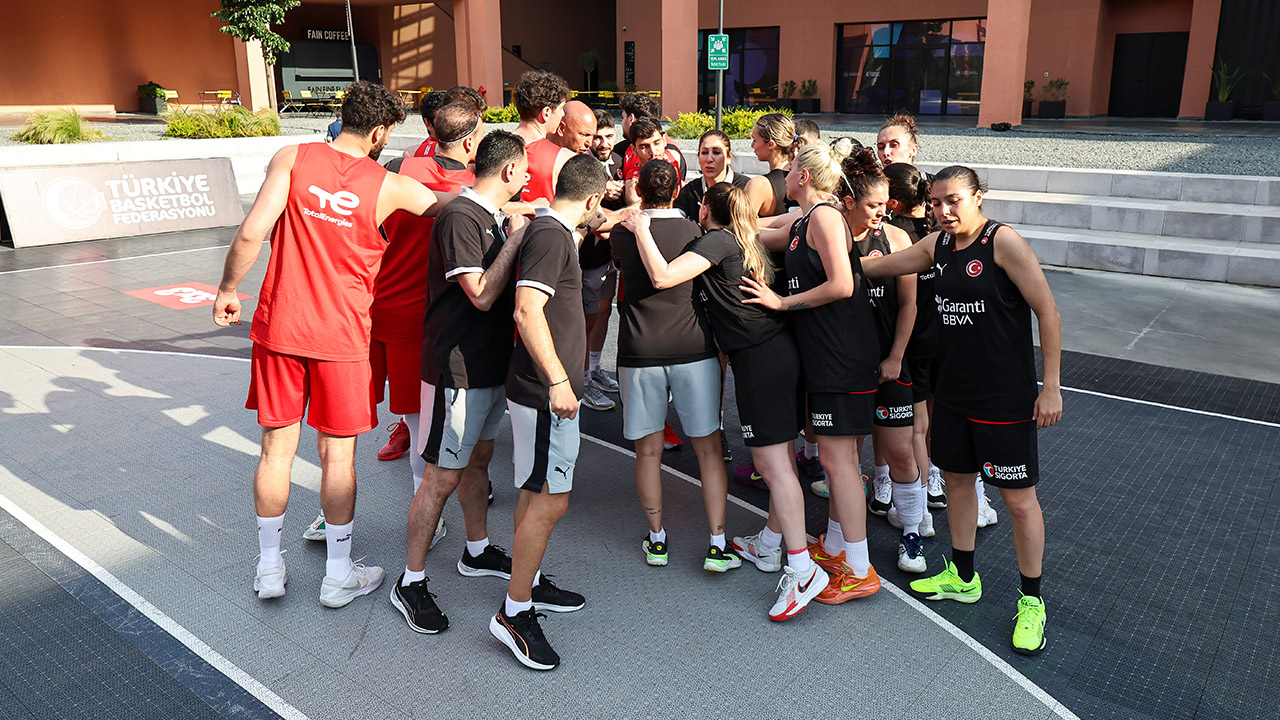 Yalova Vip Kadin Basketbol Oyuncu 3X3 Milli Takim Kadro (2)