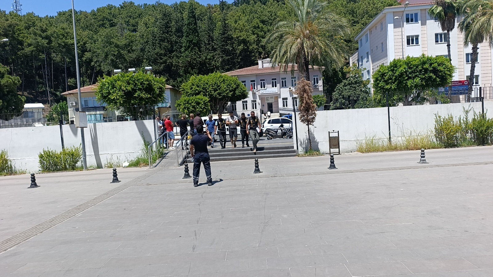 Antalya Manavgat Kiz Kardes Cinayet Bicak Oldurdu (3)
