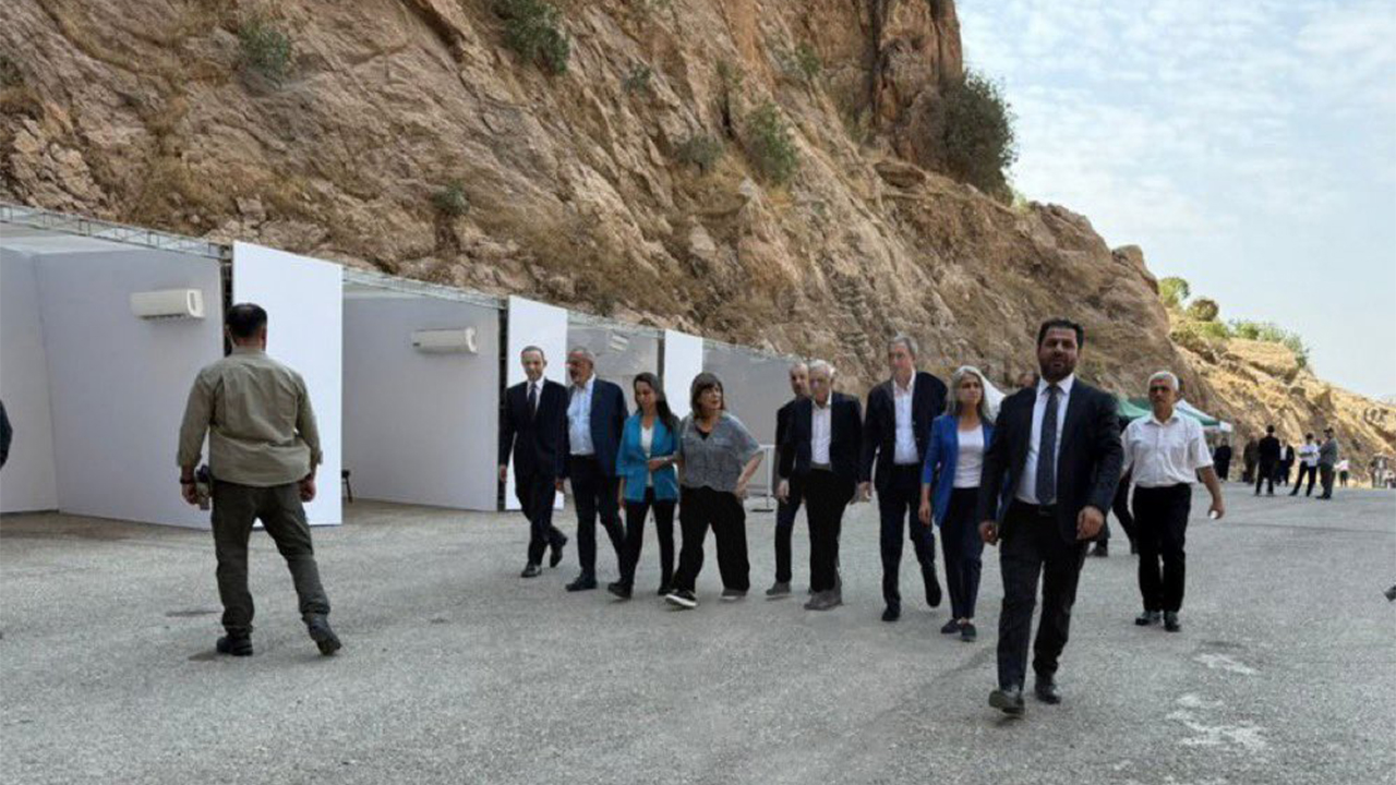 Ilk Pkk Grup Silah Birakti (7)