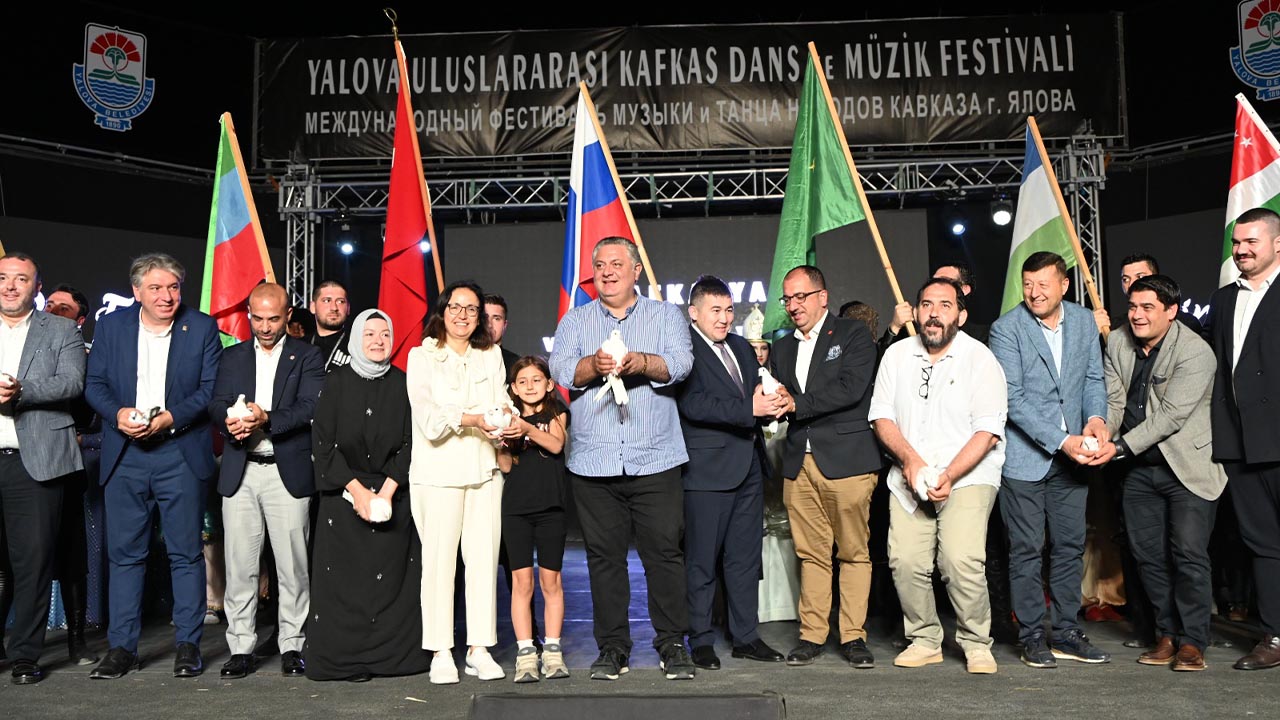 Kafkas Rüzgârı Yalova’yı Sardı (5)