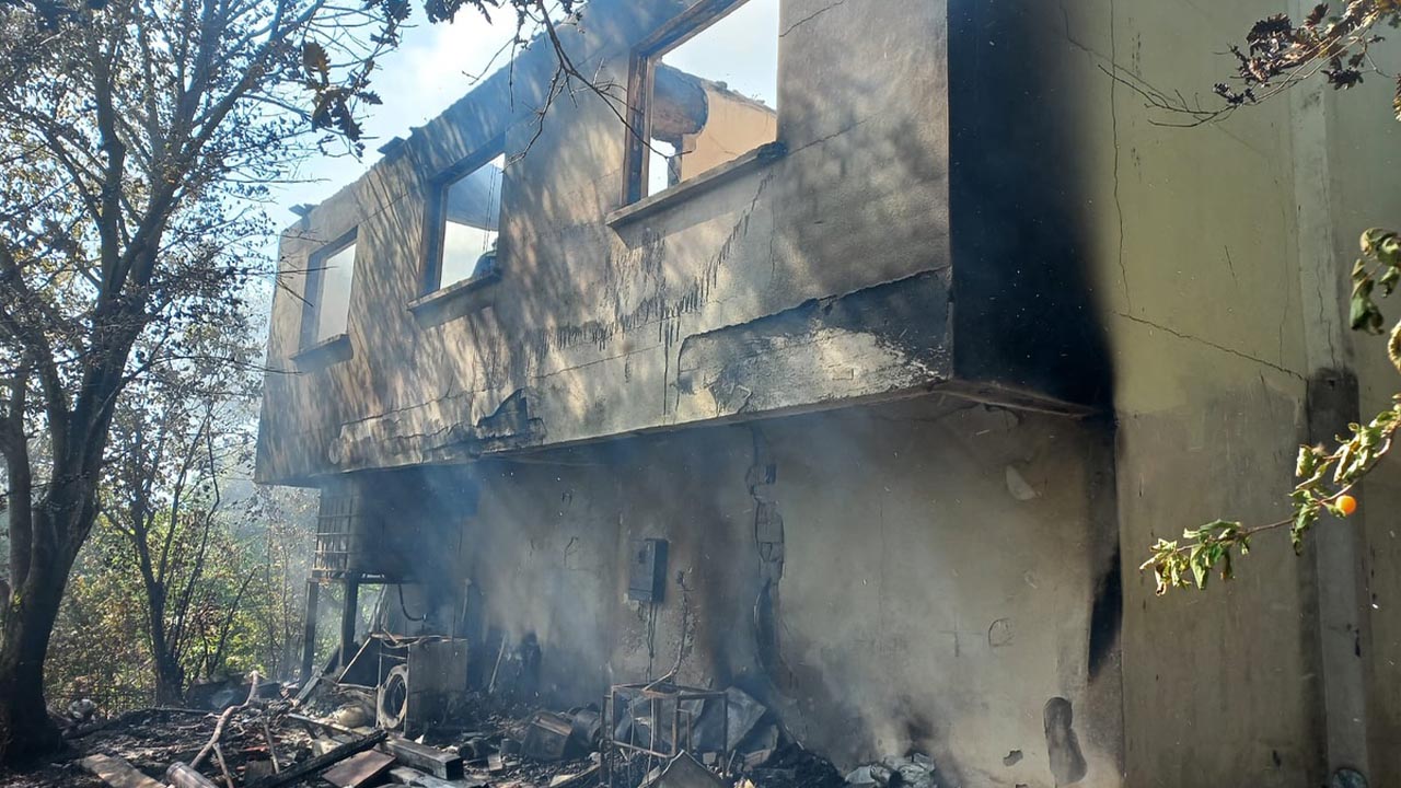 Yalova Altinova Orencik Ev Kul Yangin (3)