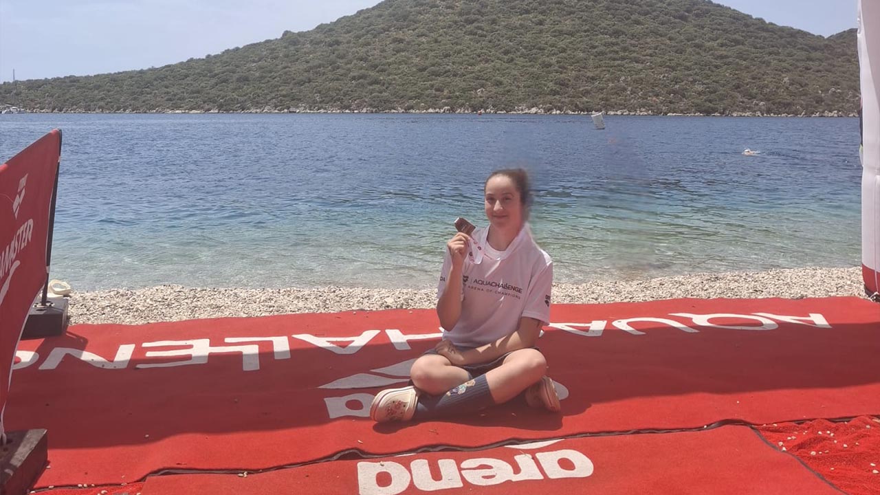 Yalova Genc Kiz Sporcu Yuzme Tenis Okculuk Satranc Madalya (5)
