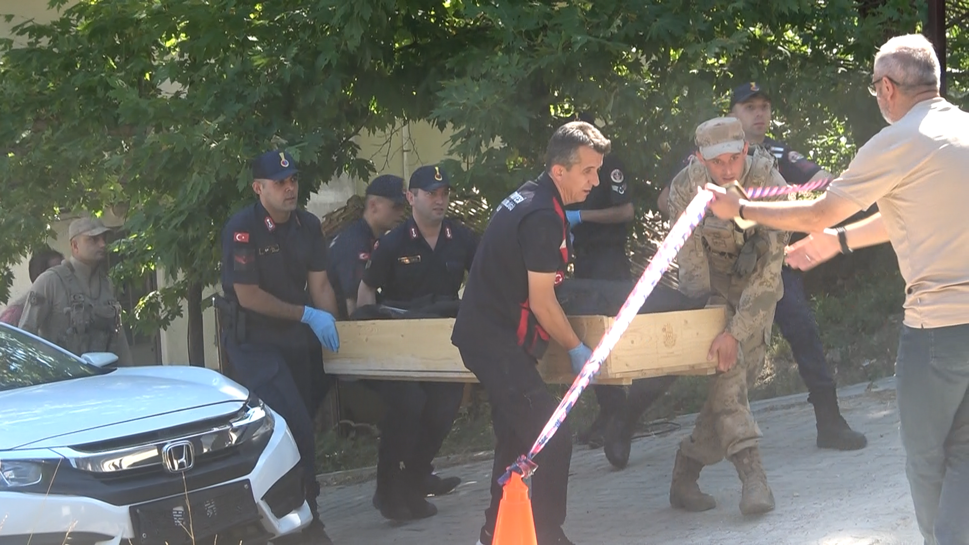 Yalova Miras Kavga Kardes Tufek Oldurdu (6)