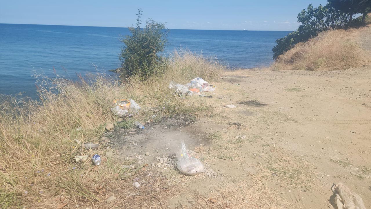 Yalova Senkoy Deniz Feneri Cop Yigini (3)