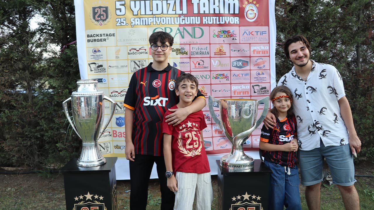 Yalova Umit Karan Galatasaray Ziyaret Futbol Takim Eglence Etkinlik (2)