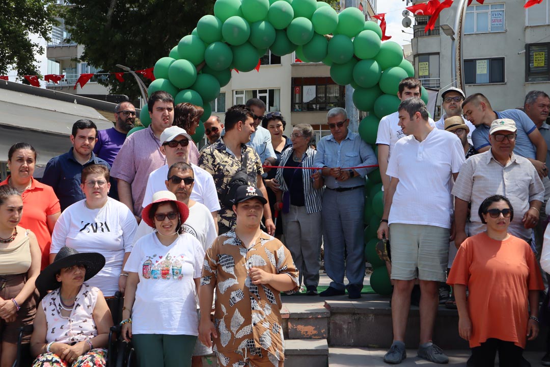 Yalova Yeni Yasam Dernegi Engelliler Kermes Acilis 30 Yil (12)