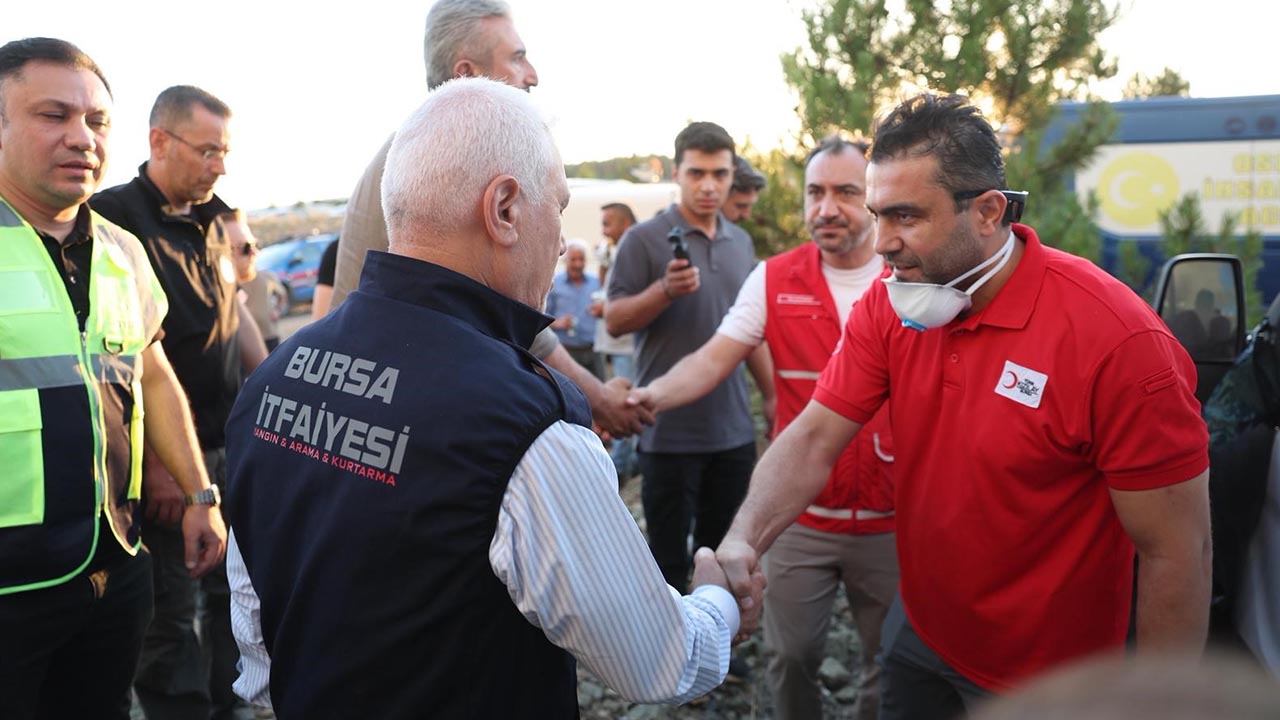 Bursa Gürsu Yangın Kundak Başkan Belediye Mustafa Bozbey (1)