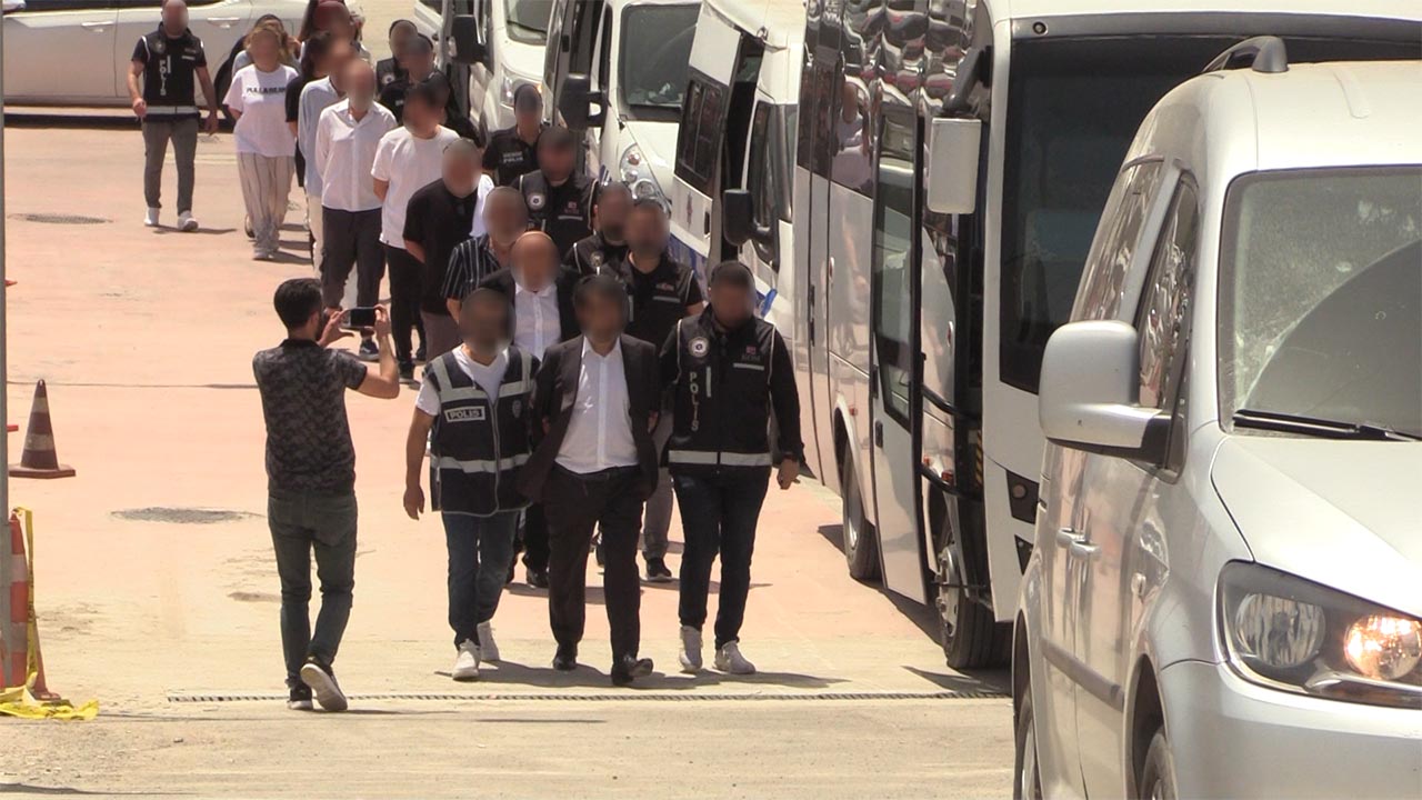 Yalova Mulk Dolandirici Tutuklandi (6)