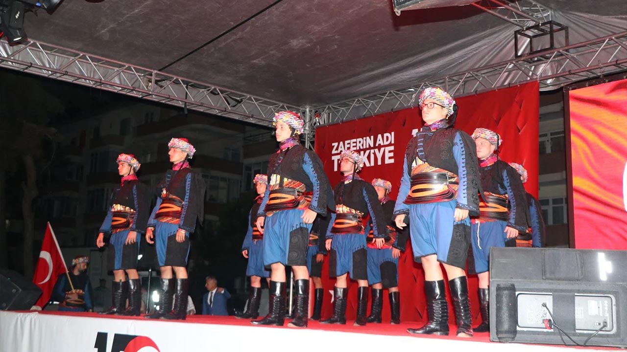 Yalova 15 Temmuz Ciftlikkoy Etkinlik Toren (5)