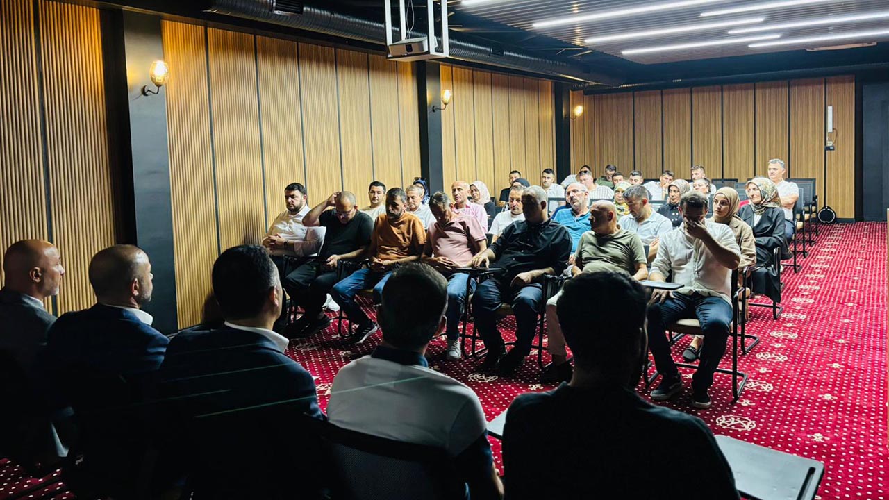 Yalova Ak Parti Altinova Ilce Danisma Kurul Toplanti (1)