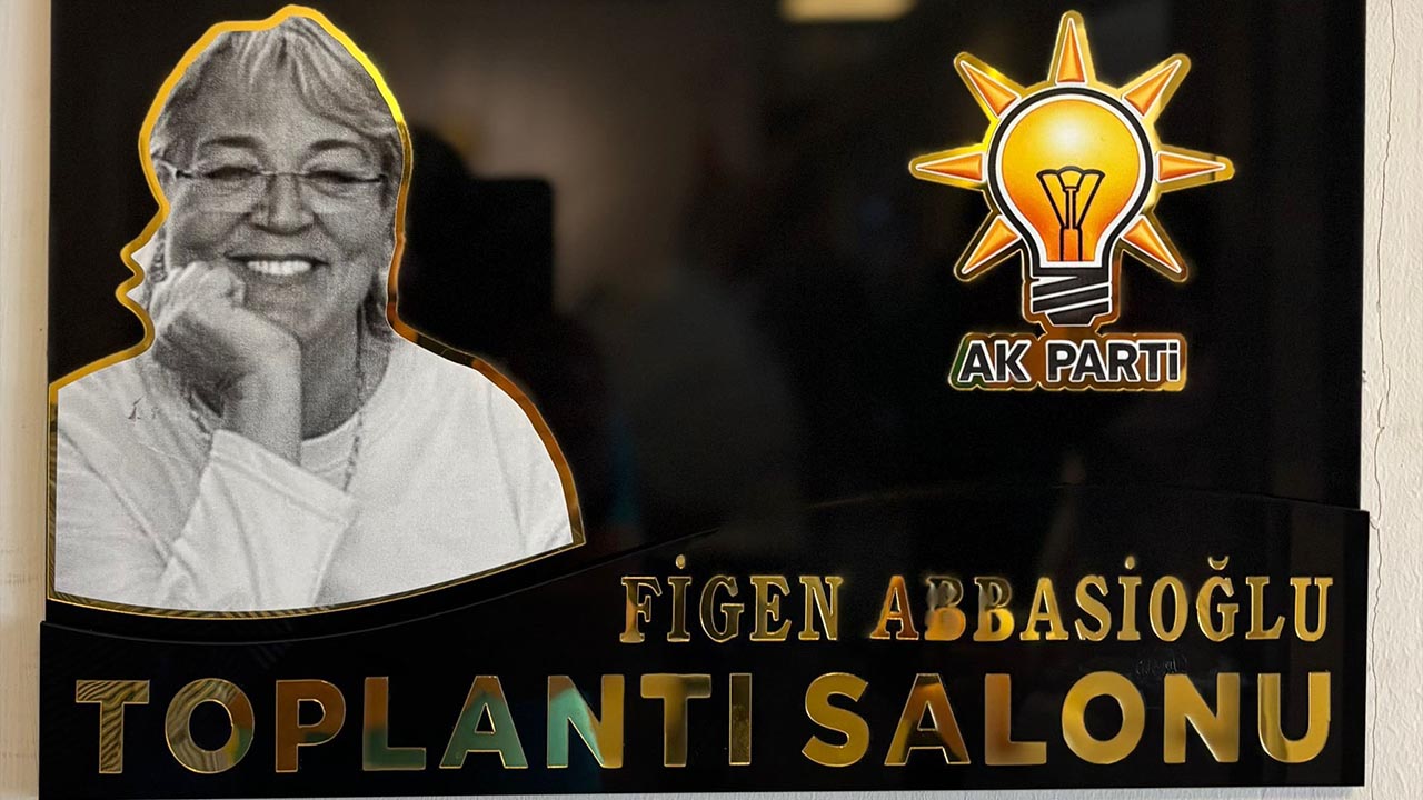 Yalova Ak Parti Il Baskanlik Figen Abbasioglu Isim Verme Toplanti Salonu (1)