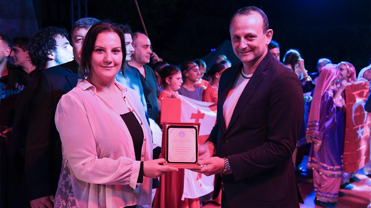 Yalova Ciftlikkoy Kafkas Festival Dans (1)