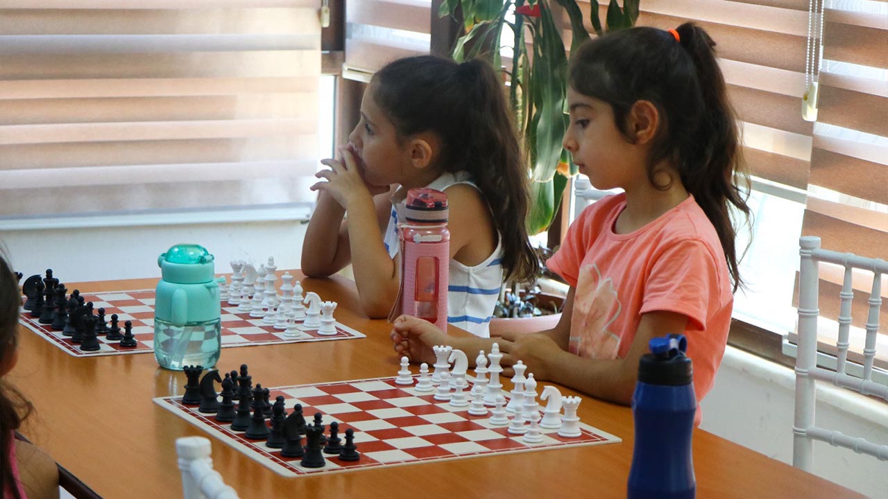 Yalova Ciftlikkoy Kasparov Satranc Hamle (4)