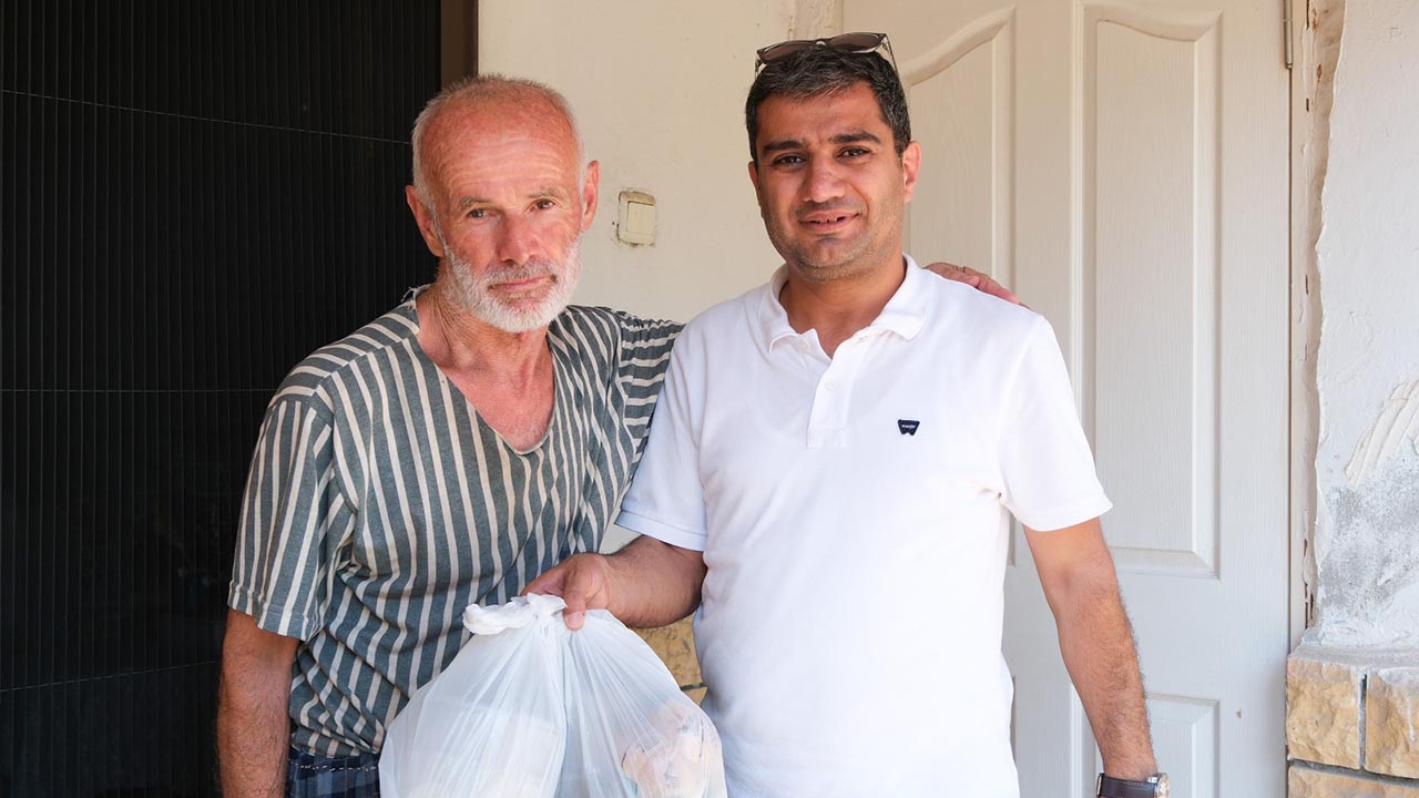 Yalova Ciftlikkoy Yemek Dagitti (4)