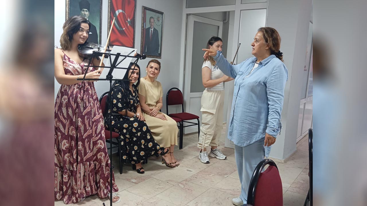 Yalova Çınarcık Beste Hazal Müzisyen