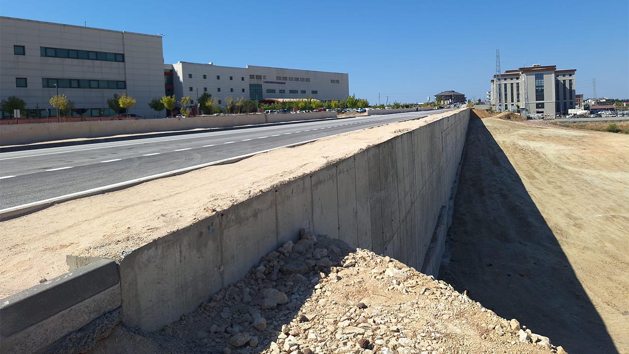 Yalova Egitim Arastirma Hastane Coken Yol Calisma Asfaltlama (1)