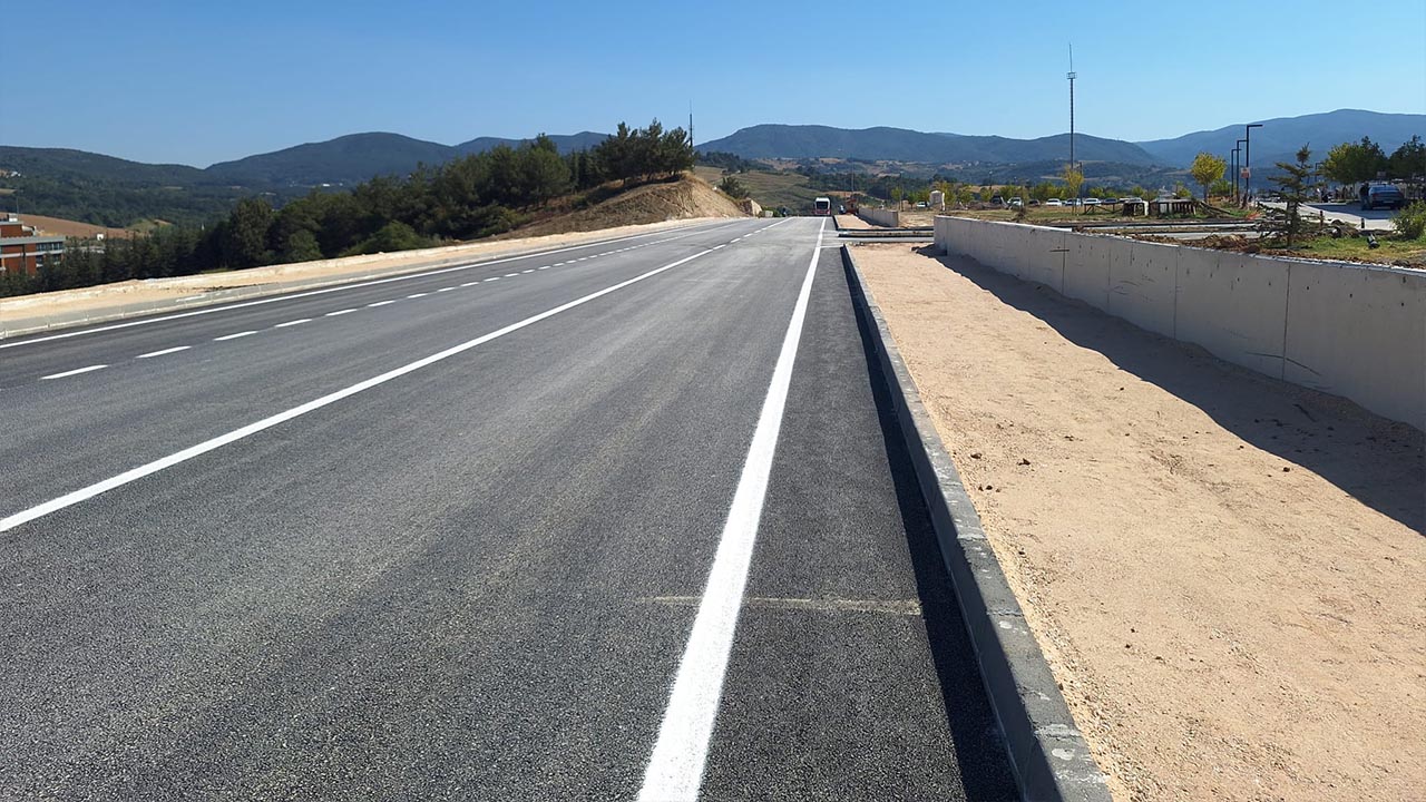 Yalova Egitim Arastirma Hastane Coken Yol Calisma Asfaltlama (7)