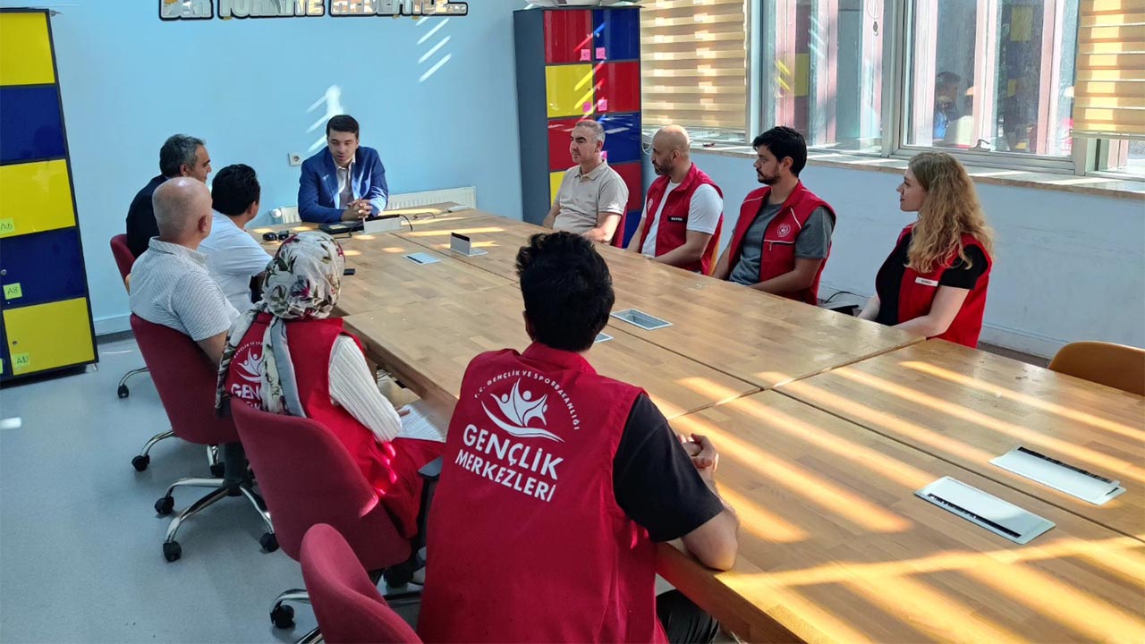 Yalova Genclik Hizmet Genel Mudur (1)