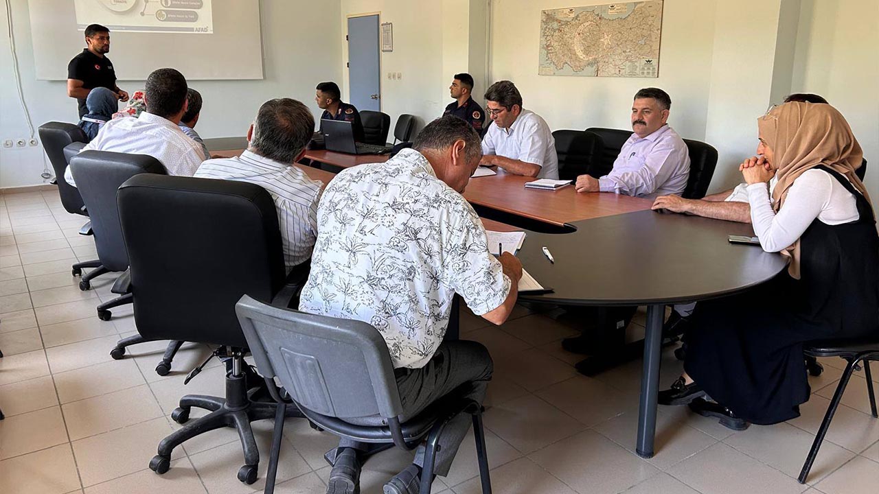 Yalova Kaymakam Persnel Afet Farkindalik Egitim (1)