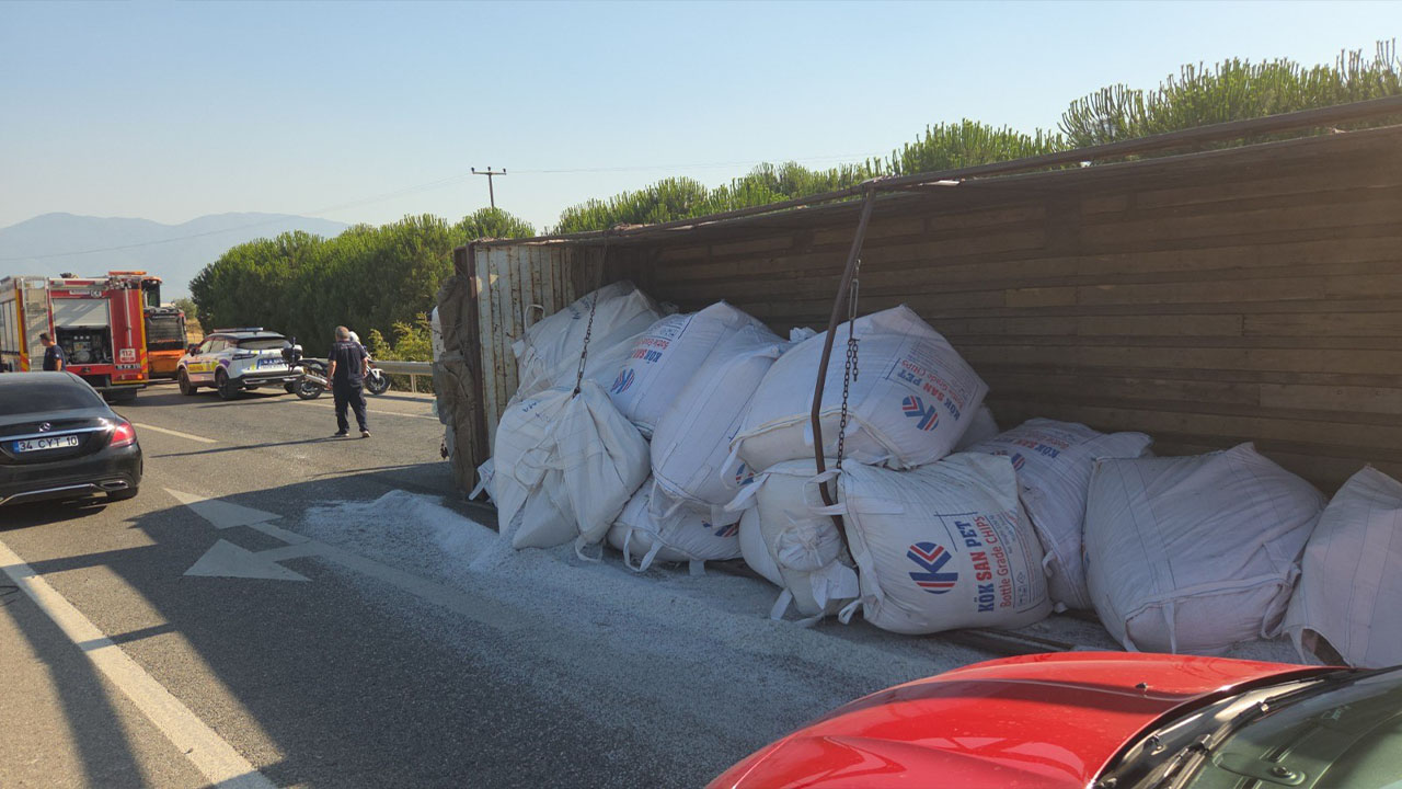 Yalova Orhangazi Bursa Supurgelik Kamyon Devrilme (1)
