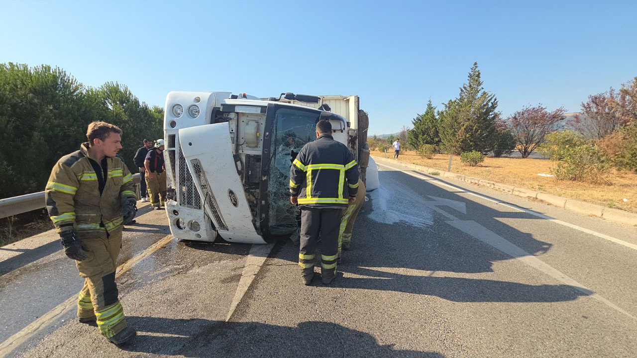 Yalova Orhangazi Bursa Supurgelik Kamyon Devrilme (4)