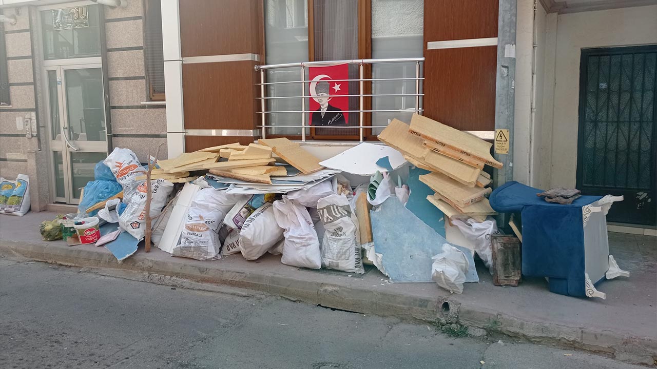 Yalova Rustem Pasa Mahale Degirmen Sokak Eski Esya Vatandas Tepki (2)