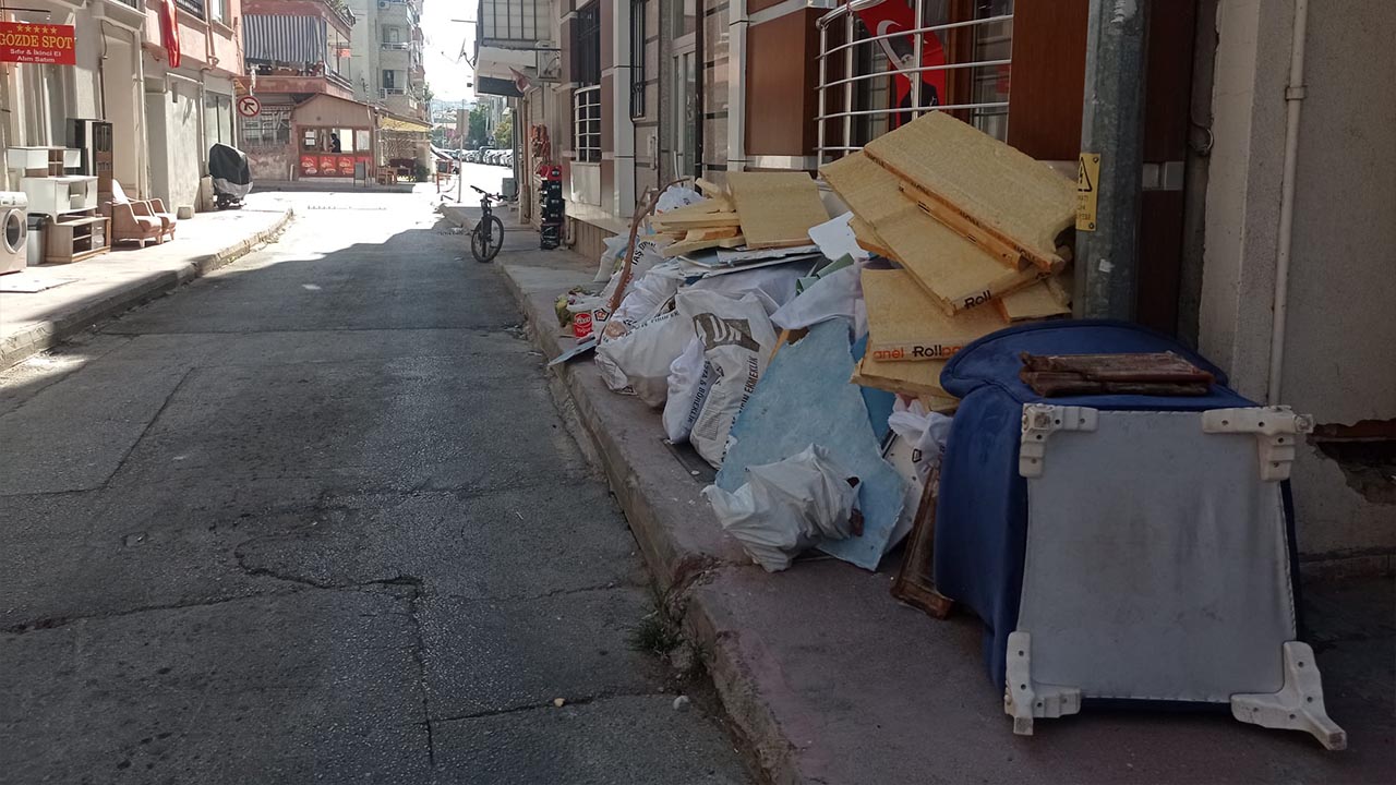 Yalova Rustem Pasa Mahale Degirmen Sokak Eski Esya Vatandas Tepki (3)