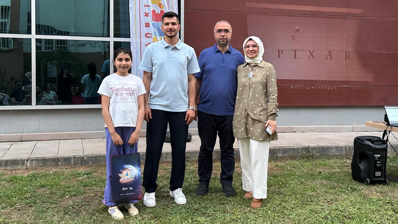 Yalova T3 Vakfi Genclik Merkezi Deneyap Atolye Acik Hava Sinema (2)