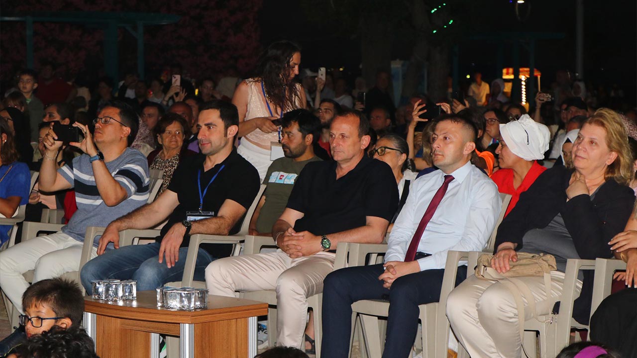 Yalova Tufag Halk Danslari Festival Ciftlikkoy Gosteri (2)