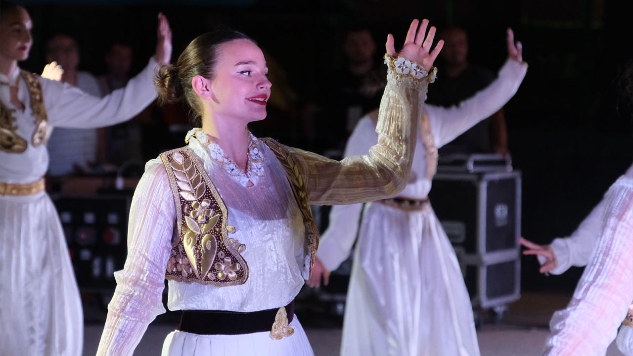 Yalova Turk Boylari Kultur Solen Ciftlikkoy Program (2)