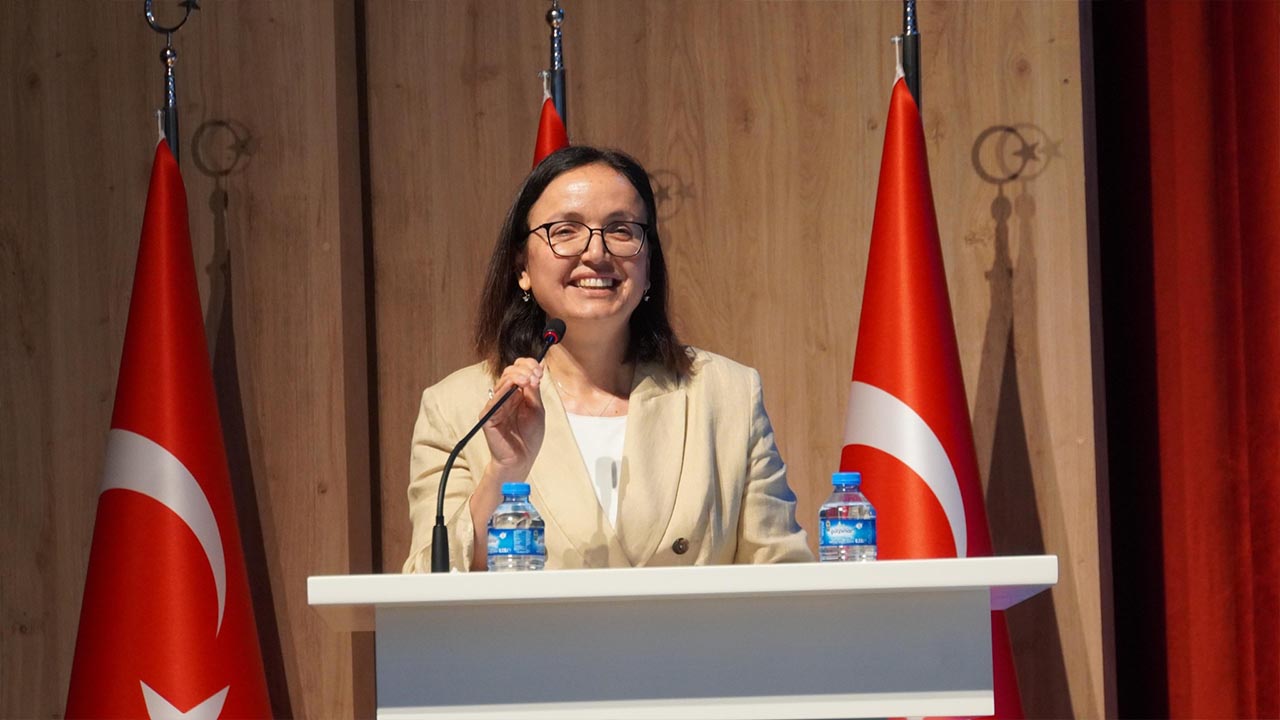 Yalova Universite Hukuk Fakulte Mezuniyet (1)
