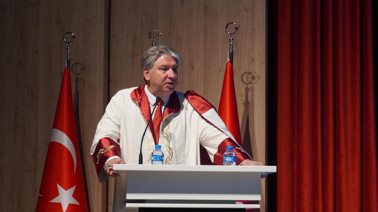 Yalova Universite Hukuk Fakulte Mezuniyet (2)