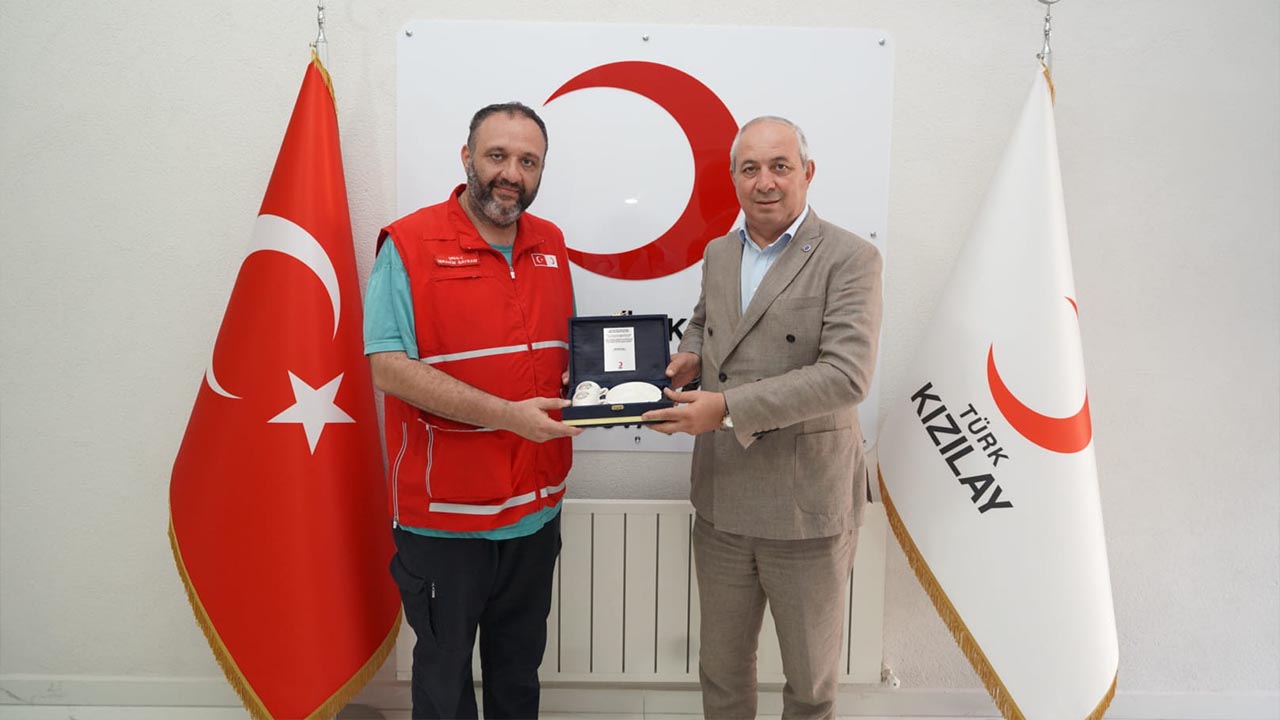 Yalova Ytso Turk Kizilay Sube Ziyaret Gorusme (1)