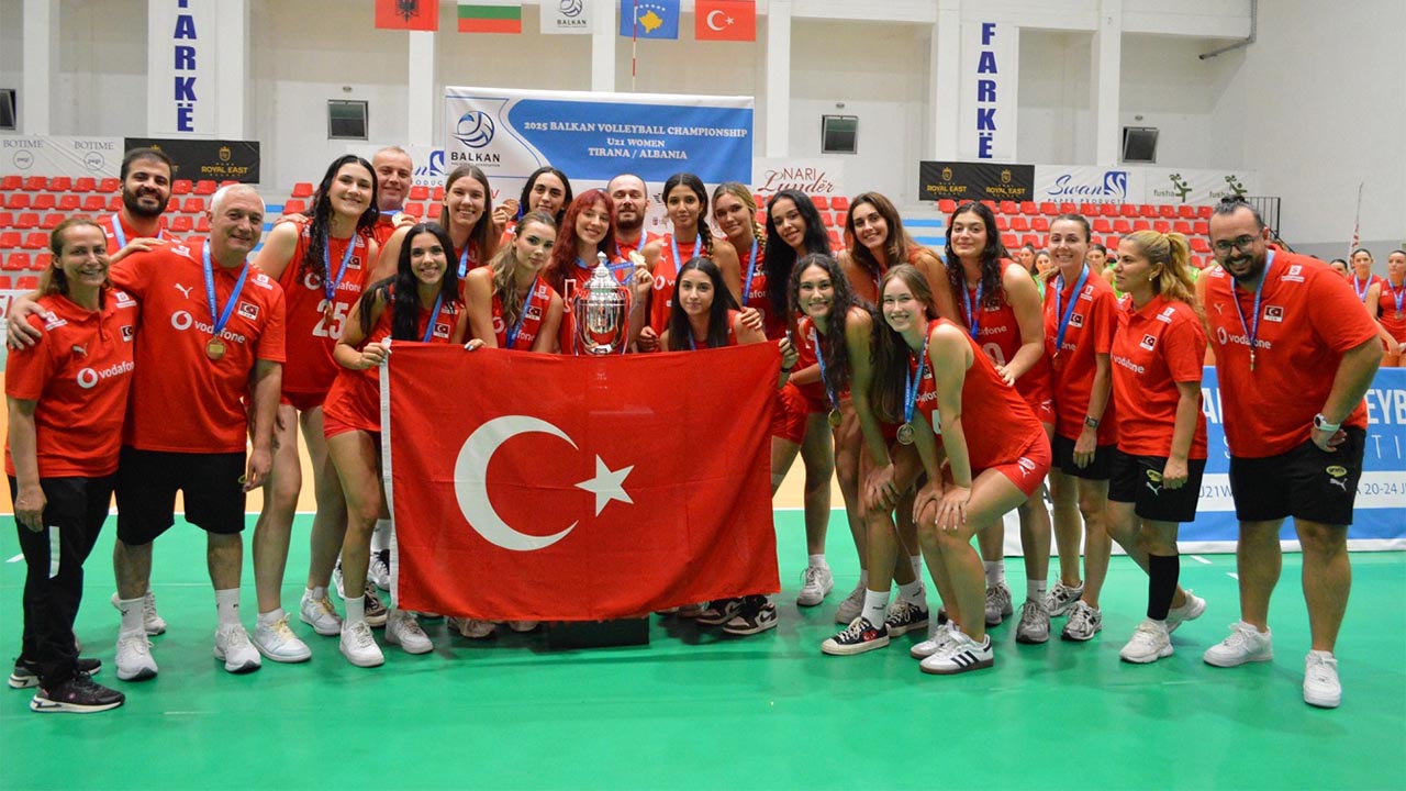 Eylül Ve Arkadaşları Balkan Şampiyonu (1)