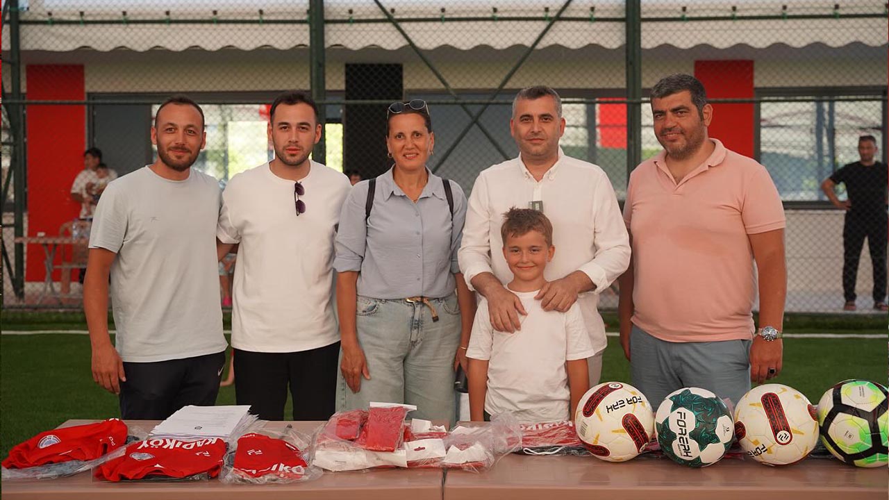 Yalova Kadikoy Minik Saha Futbol (3)