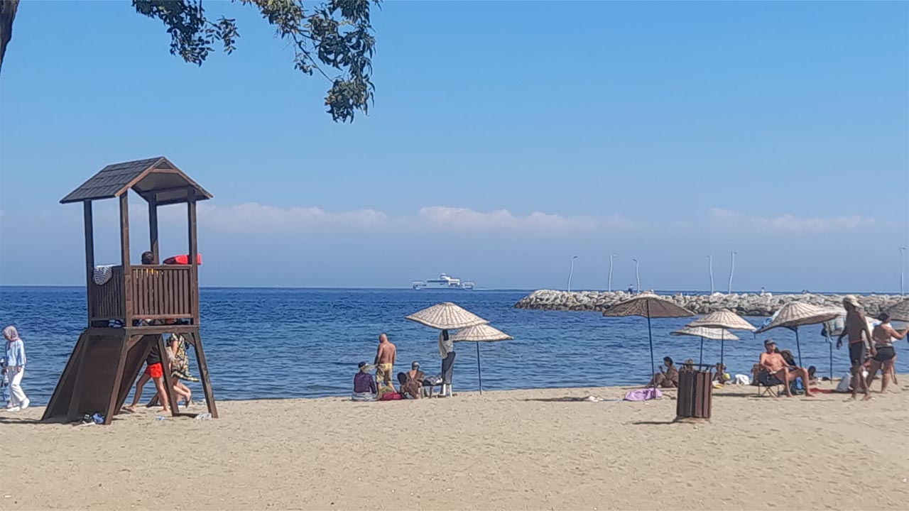 Akasya Plajı’nda Güvenlik Önlemleri Sezon Sonunda Alındı (1)