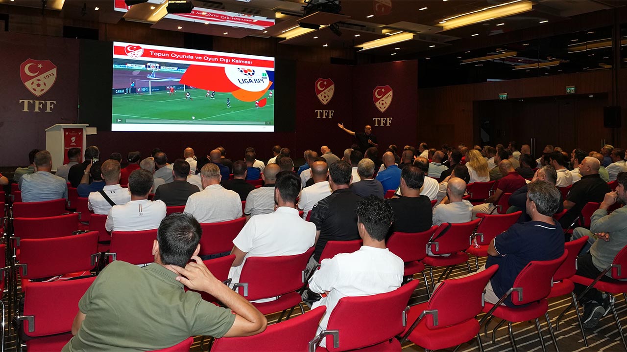 Amatör Kulüpler Akademi Direktörleri Toplantısı Riva'da Yapıldı (3)