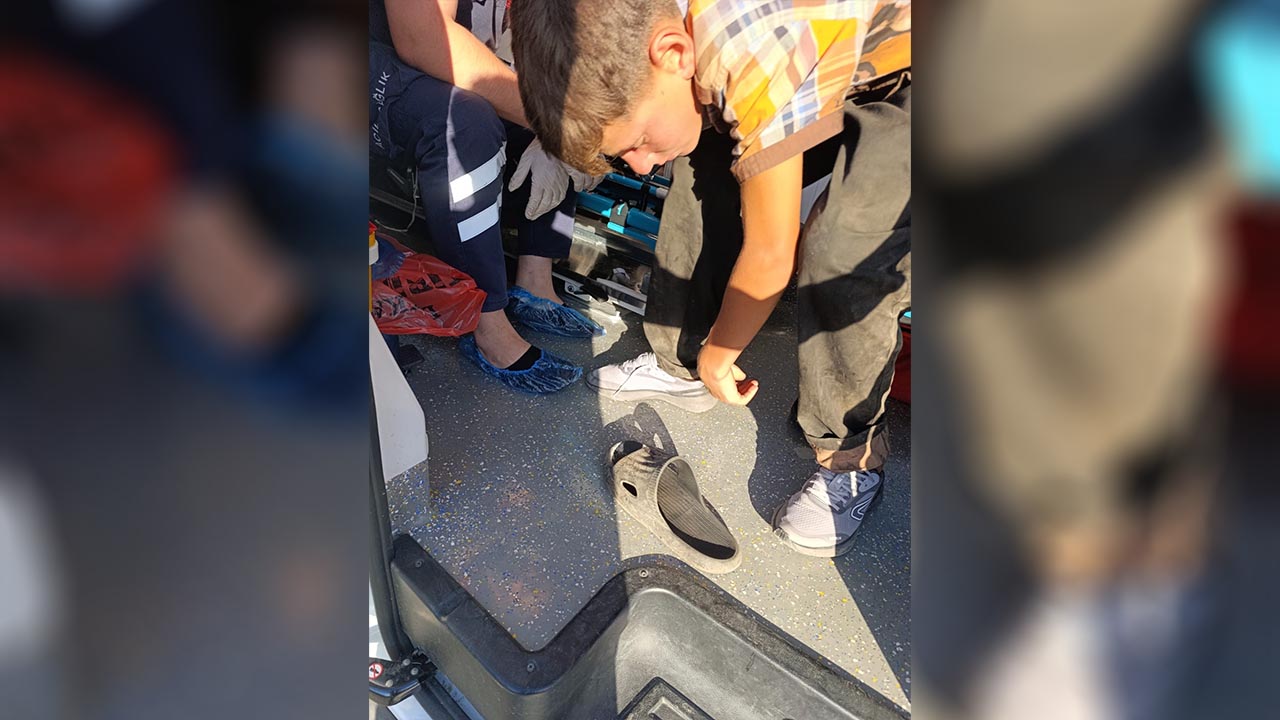 Ambulans Şoförü Çocuğu Yalın Ayak Bırakmadı, Istasyona Galoşla Döndü (3)