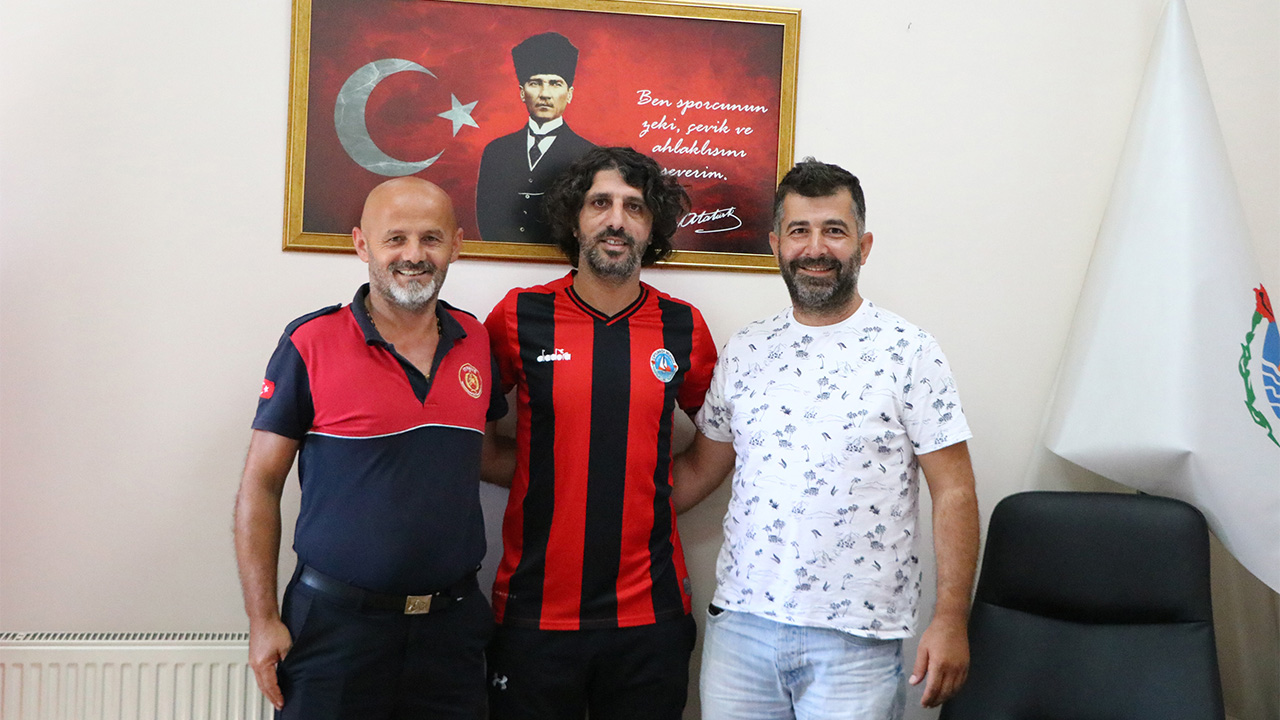 Çiftlikköy Belediyespor Transferde Harekete Geçti (1)