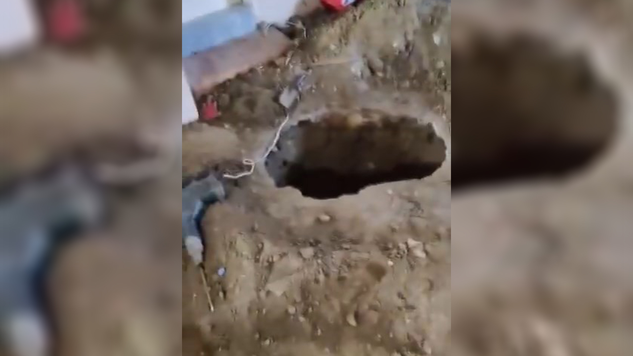 Eve Girdiğinde Gördüklerine Inanamadı Miras Kavgası, Define Aramaya Döndü (1)
