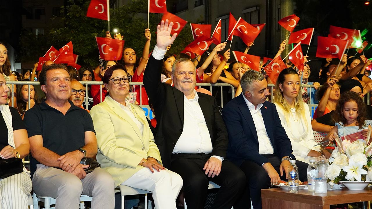 Samida Armutlu ’Yu Coşturdu (3)