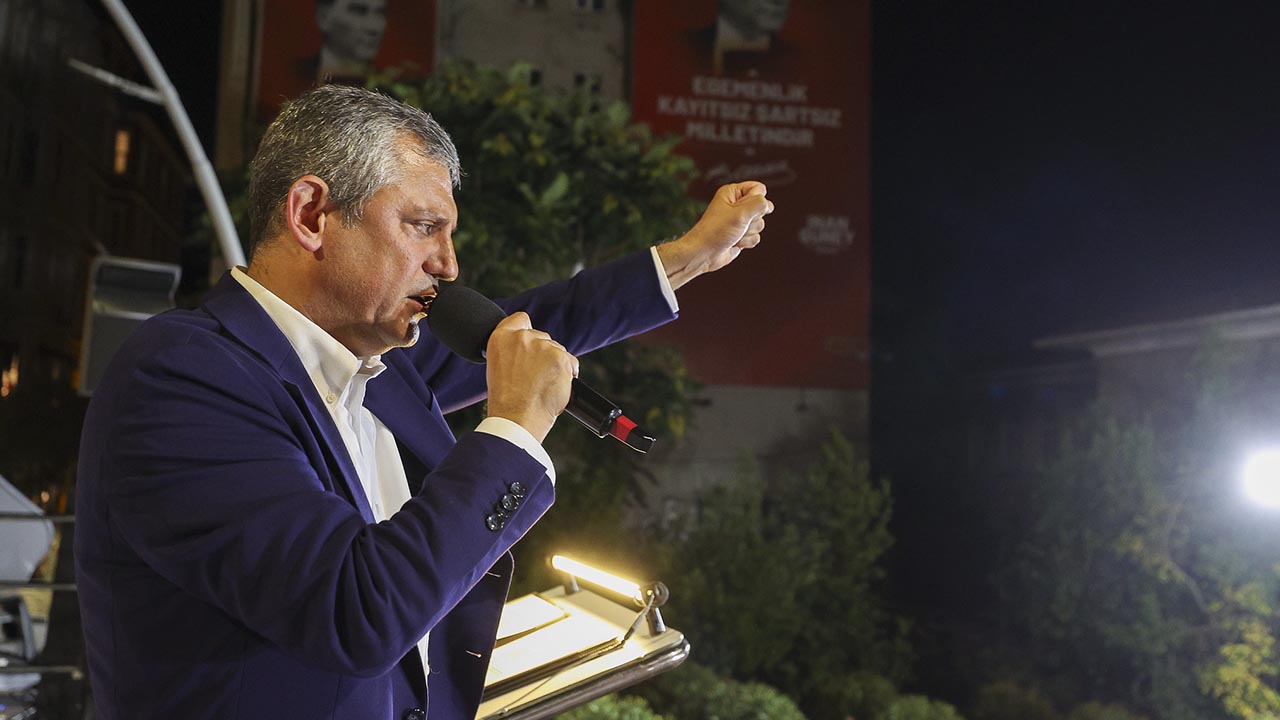 Chp Özgür Özel Beyoğlu Miting Belediye (1)