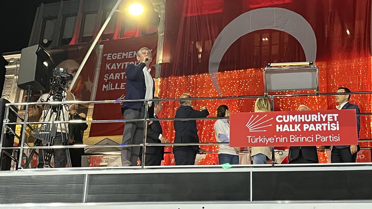 Chp Özgür Özel Beyoğlu Miting Belediye (8)