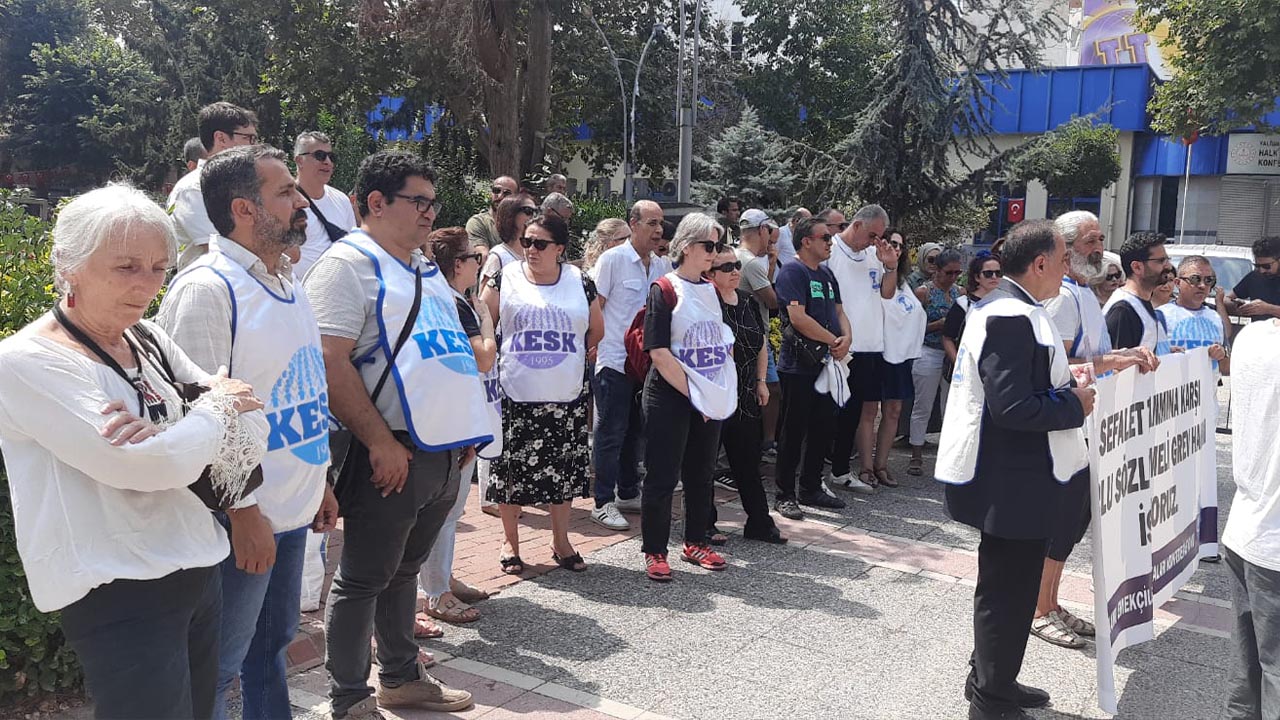 Yalova 18 Agustos Is Birakma Memur Kesk Egtim Sen Basin Aciklama (2)
