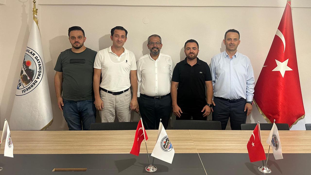 Yalova Anahtar Parti Il Baskanlik Hemseri Dernek Ziyaretler (2)