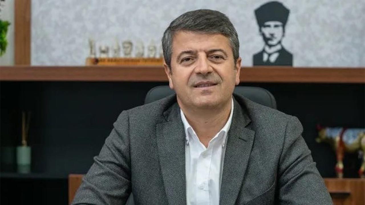 Yalova Belediye Baskan Adiyaman Abdurrahman Tutdere Goreve Iade (2)