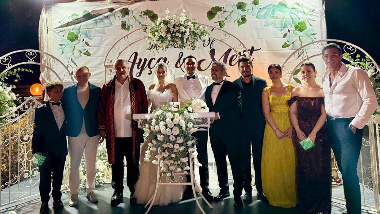 Yalova Belediye Baskan Mehmet Gurel Nikah Toren Tebrik (3)